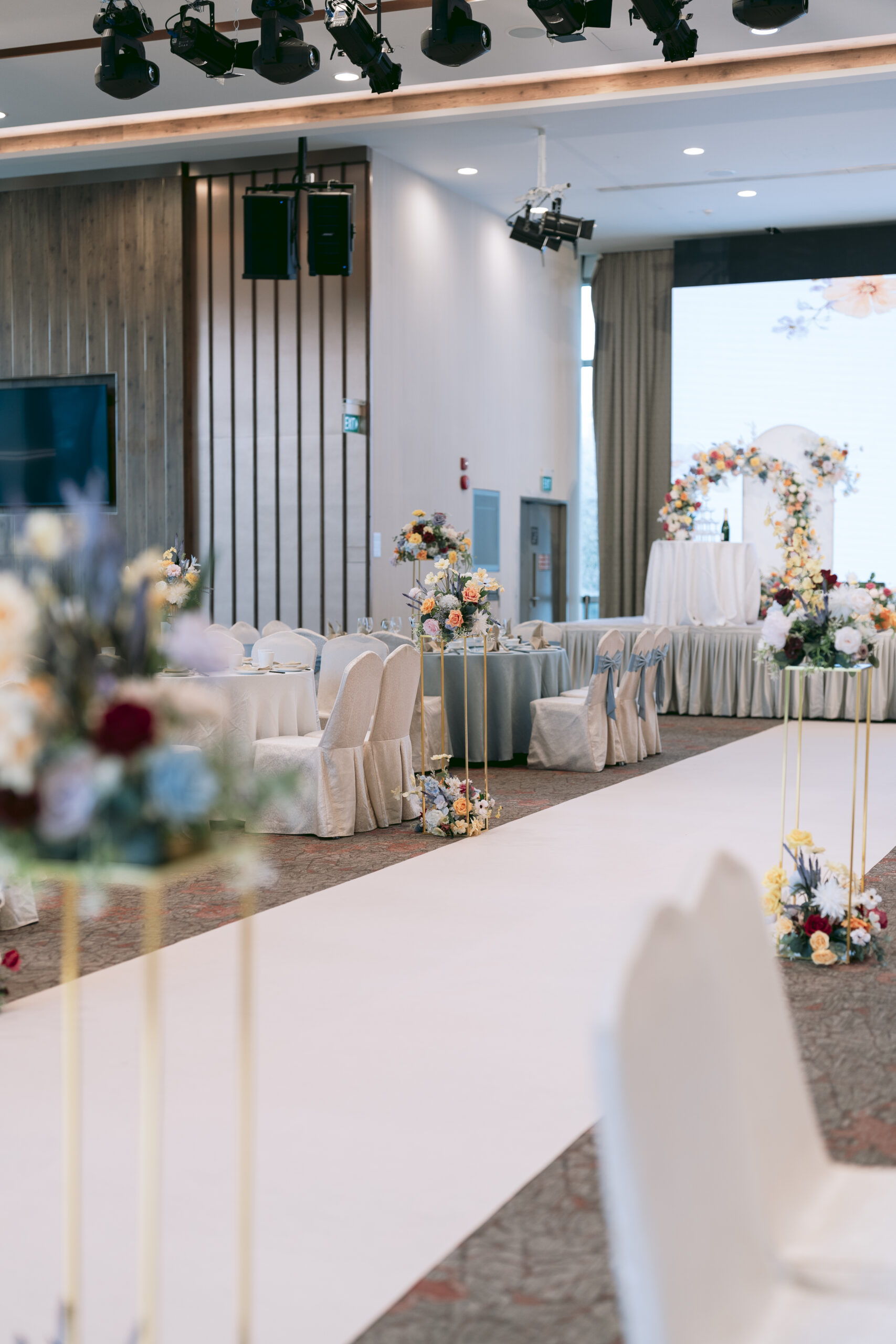 JumboxEyesOnYouWeddings320